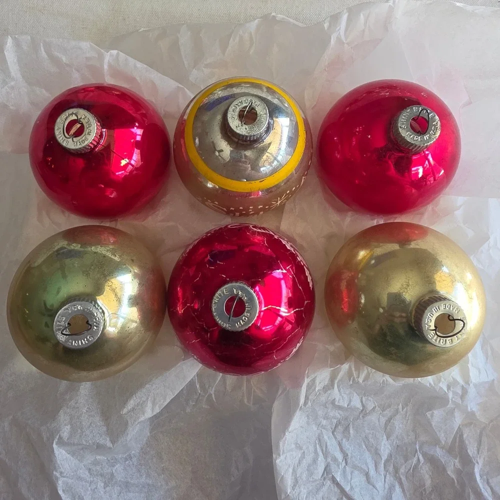 Vintage Shiny Brite Glass Christmas Ornaments Set 6 Red Gold Stenciled 2.5 Inch